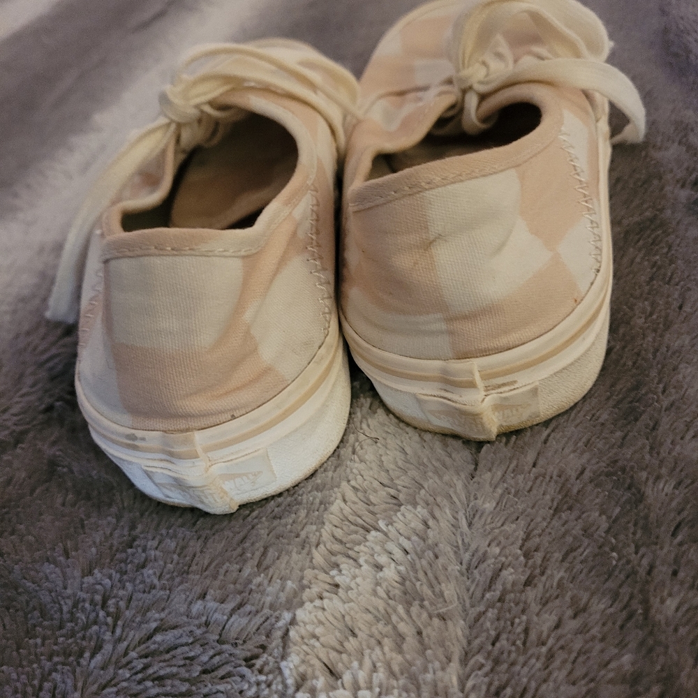 Vans Size 7 - image 4